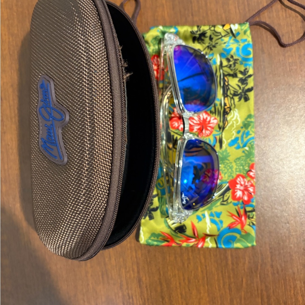 Maui Jim Blue Lens Sunglasses with Clear Frame - Picture 2 of 2
